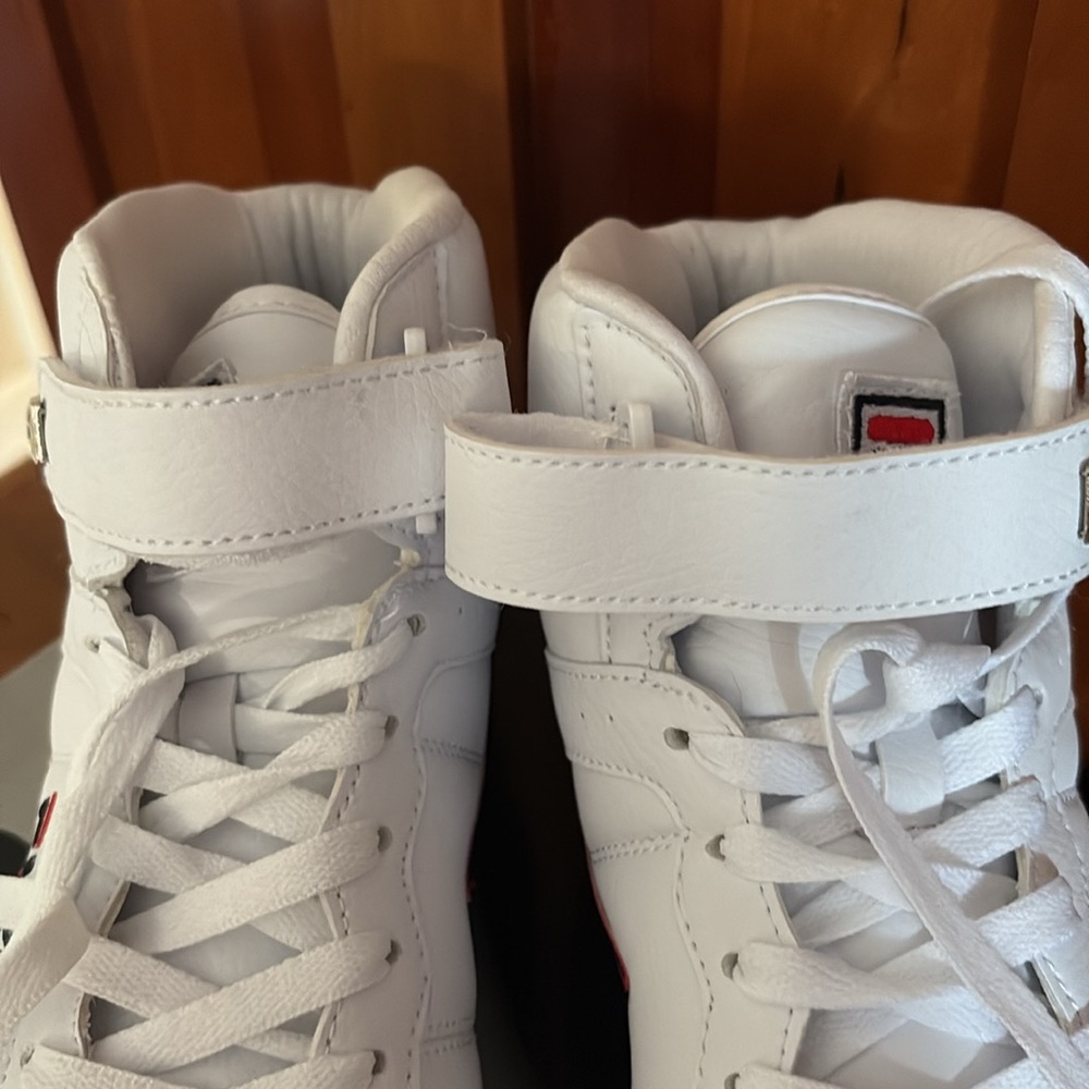 Fila Men's White and Red High-Top Sneakers - Picture 3 of 7